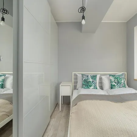 Stylish Near Hala Arena By Renters Appartement