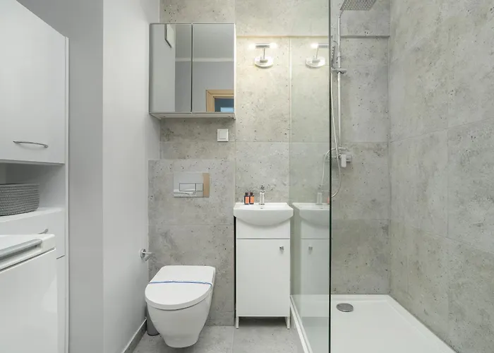 Stylish Near Hala Arena By Renters بوزنان